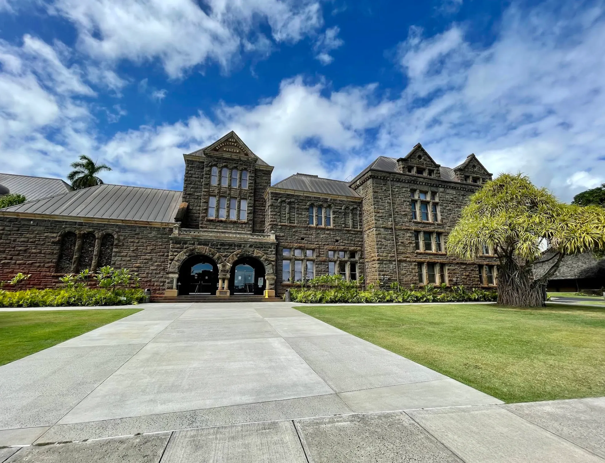 Image: Kids exploring hands-on science exhibits at Bishop Museum